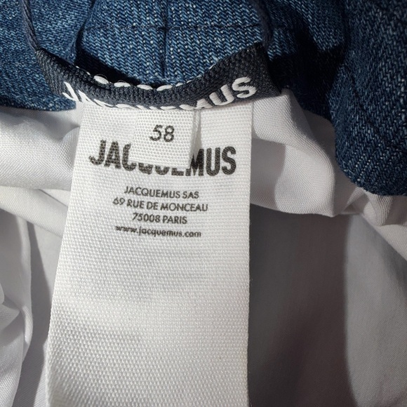 Jacquemus
Panama - Picture 4 of 5